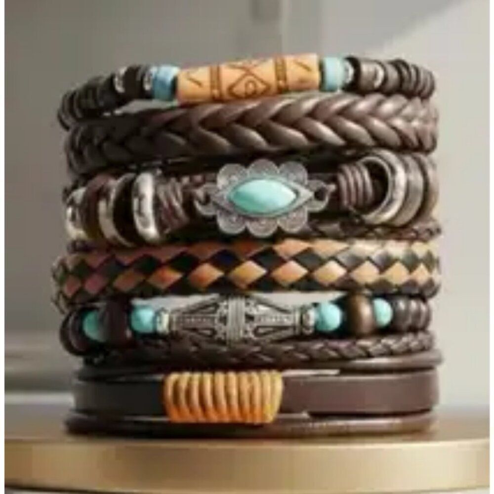 NWT Western Style Bracelet Turquoise & Silver-Tone Bead Vegan Leather Adjustable